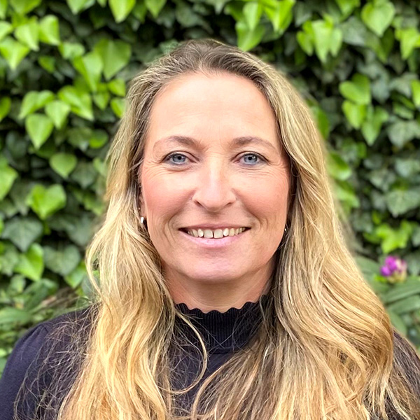 Nicole Bockmeyer | Tönjes Holding AG