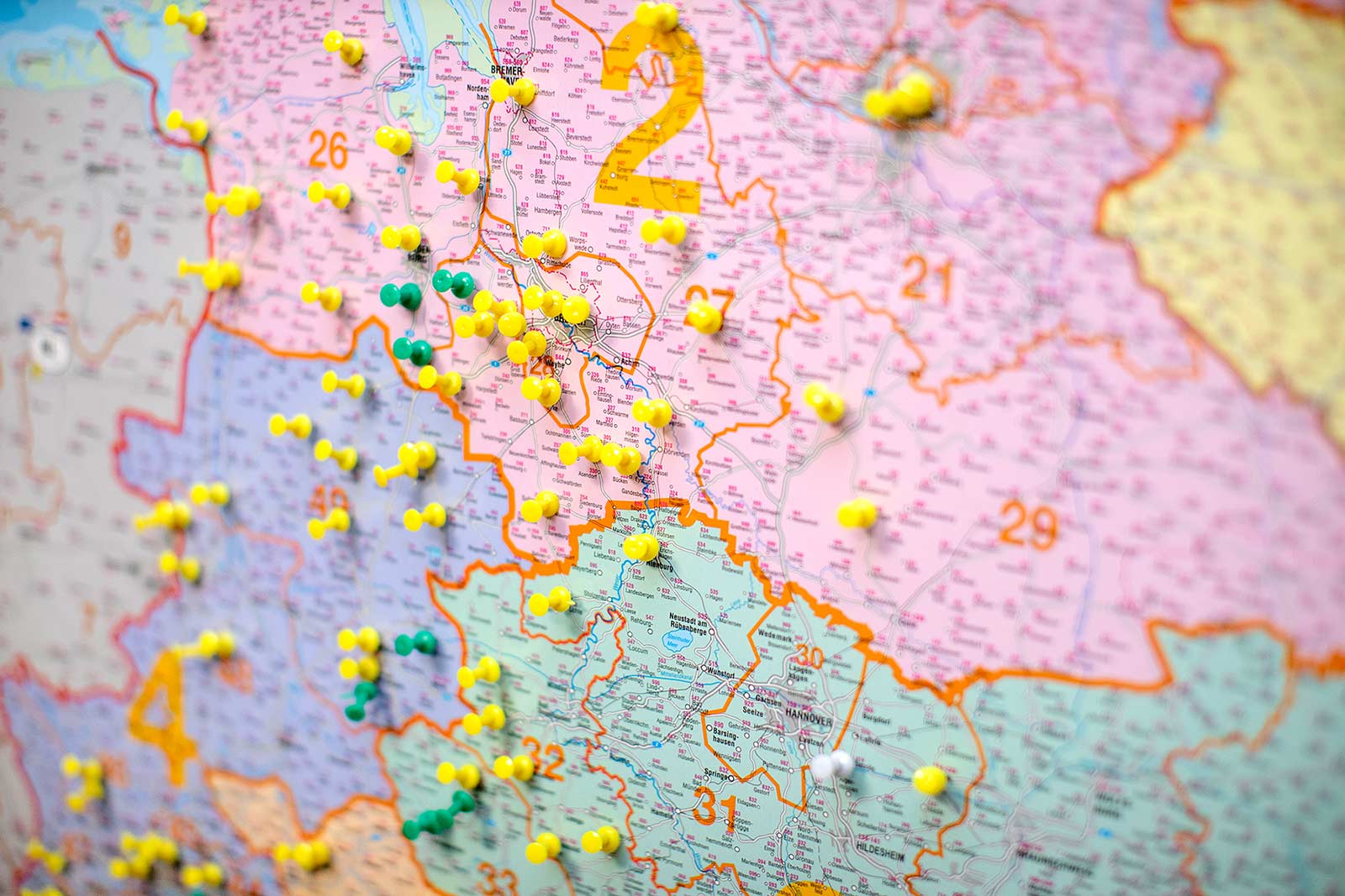 Landkarte mit Pins