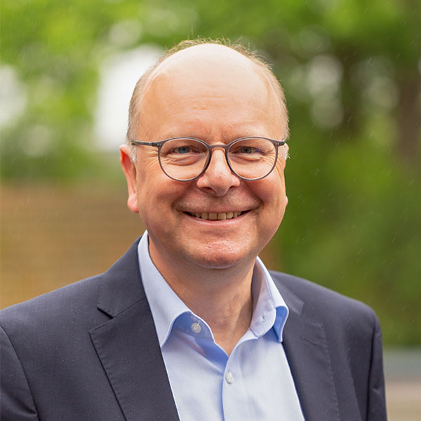 Ralf Sextroht | Tönjes Holding AG