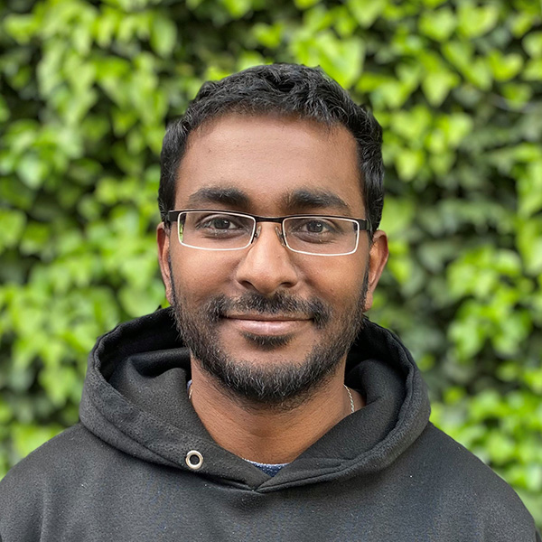 Suresh Schmidt | Tönjes Holding AG